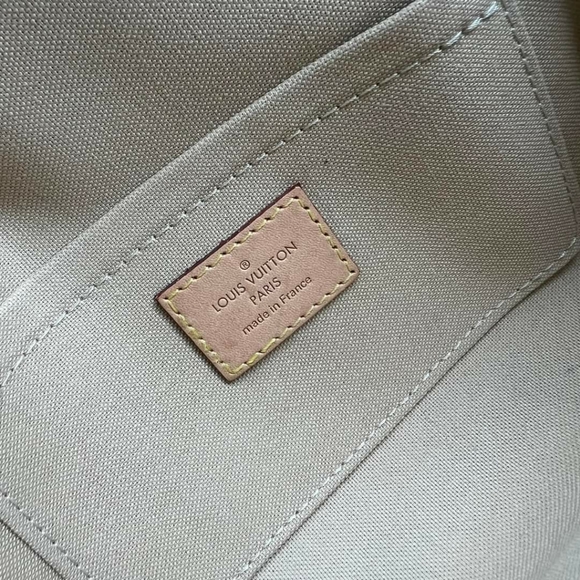 Auth Louis Vuitton Favorite MM White Damier Azur Shoulder Bag 835-110524 - Picture 16 of 16